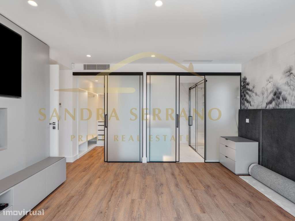Moradia Contemporânea, 4 Suites, renovada ,Piscina na Quinta da Bel...-13