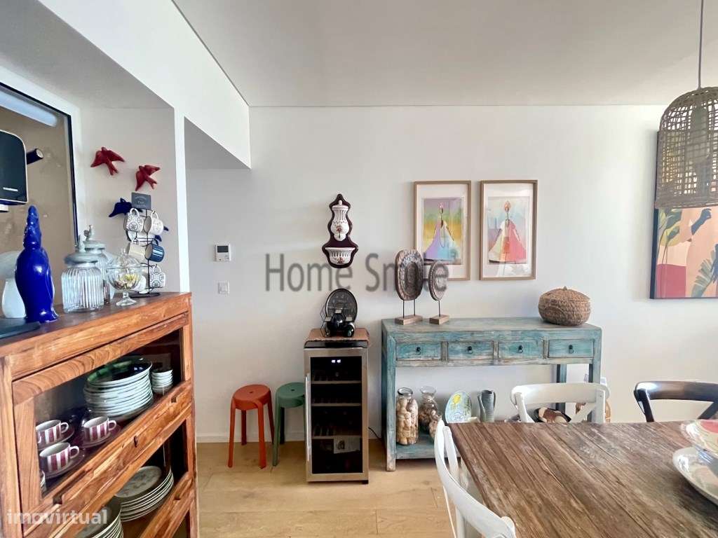 T1+1 . JARDIM PRIVADO. PISCINA . VISTA MAR-13