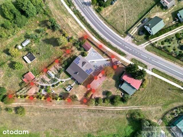 Nowoczesny dom z pięknym ogrodem.-18