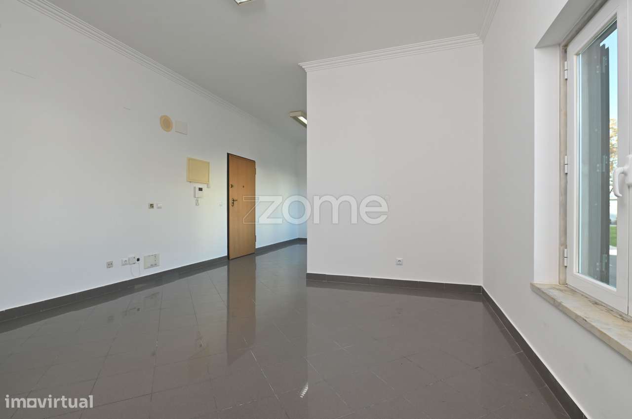 Escritório/Serviços frente ao novo Centro Saúde Cascais - Grande imagem: 5/19