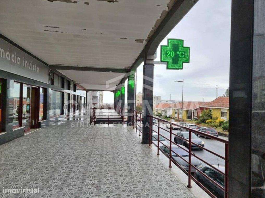 Apartamento T2 em Vilar do Paraíso - Grande imagem: 2/14