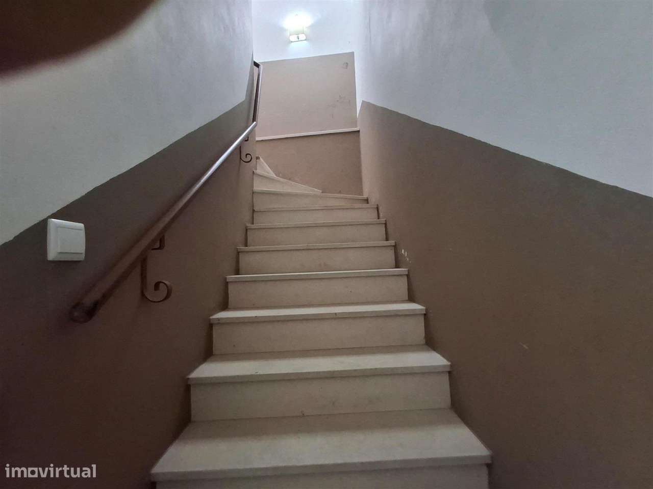 Espaço comercial, Minde-5