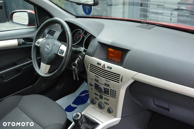 Opel Astra III 1.6 Cosmo - 36