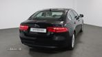 Jaguar XE 2.0 D Prestige Aut. - 3