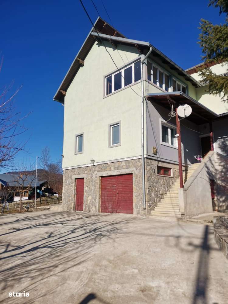 Casa 300 mp + teren 1000 langa padure-1