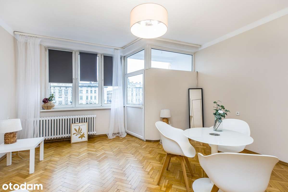 Słoneczne z loggią przy Dietla | Winda, parking, świetna lokalizacja!-1