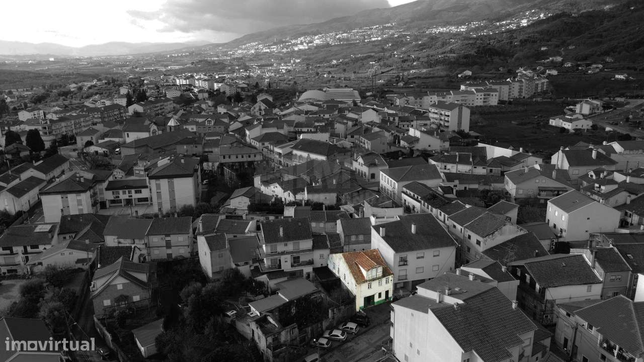 Moradia V3 p/ Renovar - Teixoso - 7 min. da Covilhã - Grande imagem: 5/26