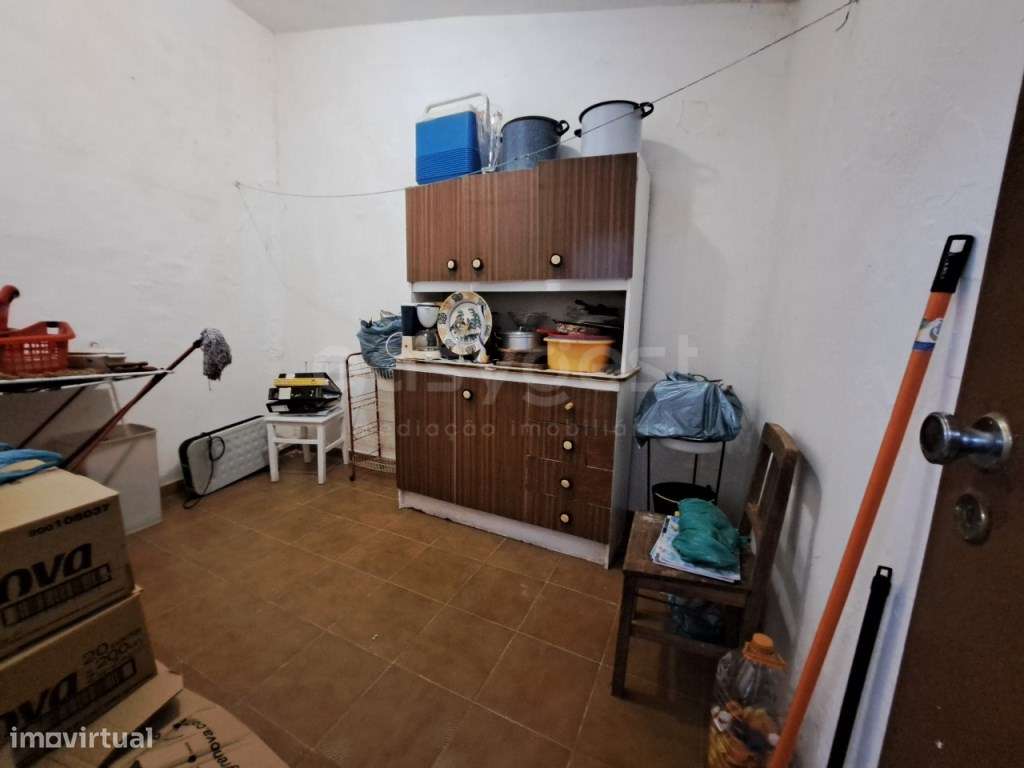 Moradia Térrea T3 com Quintal localizada no Centro Histórico na Cid... - Grande imagem: 4/24