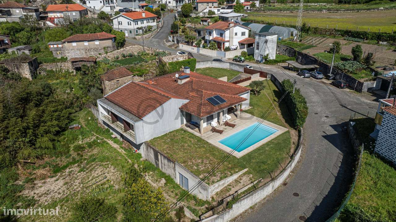 Moradia em Trandeiras, Braga-41