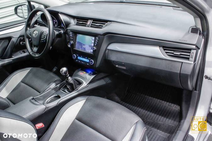 Toyota Avensis 1.8 Prestige - 5