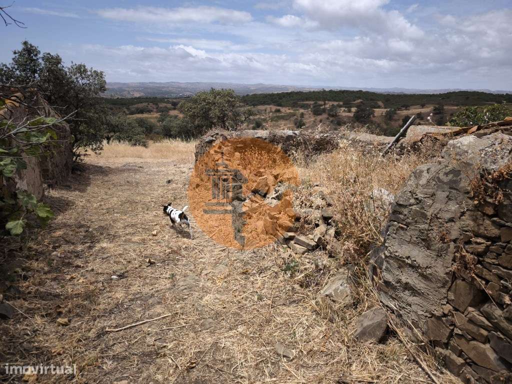 MORADIAS COM TERRENO DE 1.680 M2 - PARA RECONSTRUIR - NA ALDEIA DA ... - Grande imagem: 3/59