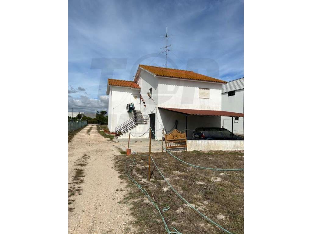 Moradia V4 - Benavente - 400.000€ - Grande imagem: 5/8
