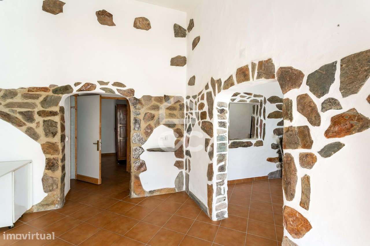 Moradia T2 +Terreno com 165m2, em S. Pedro Corval - Grande imagem: 4/24