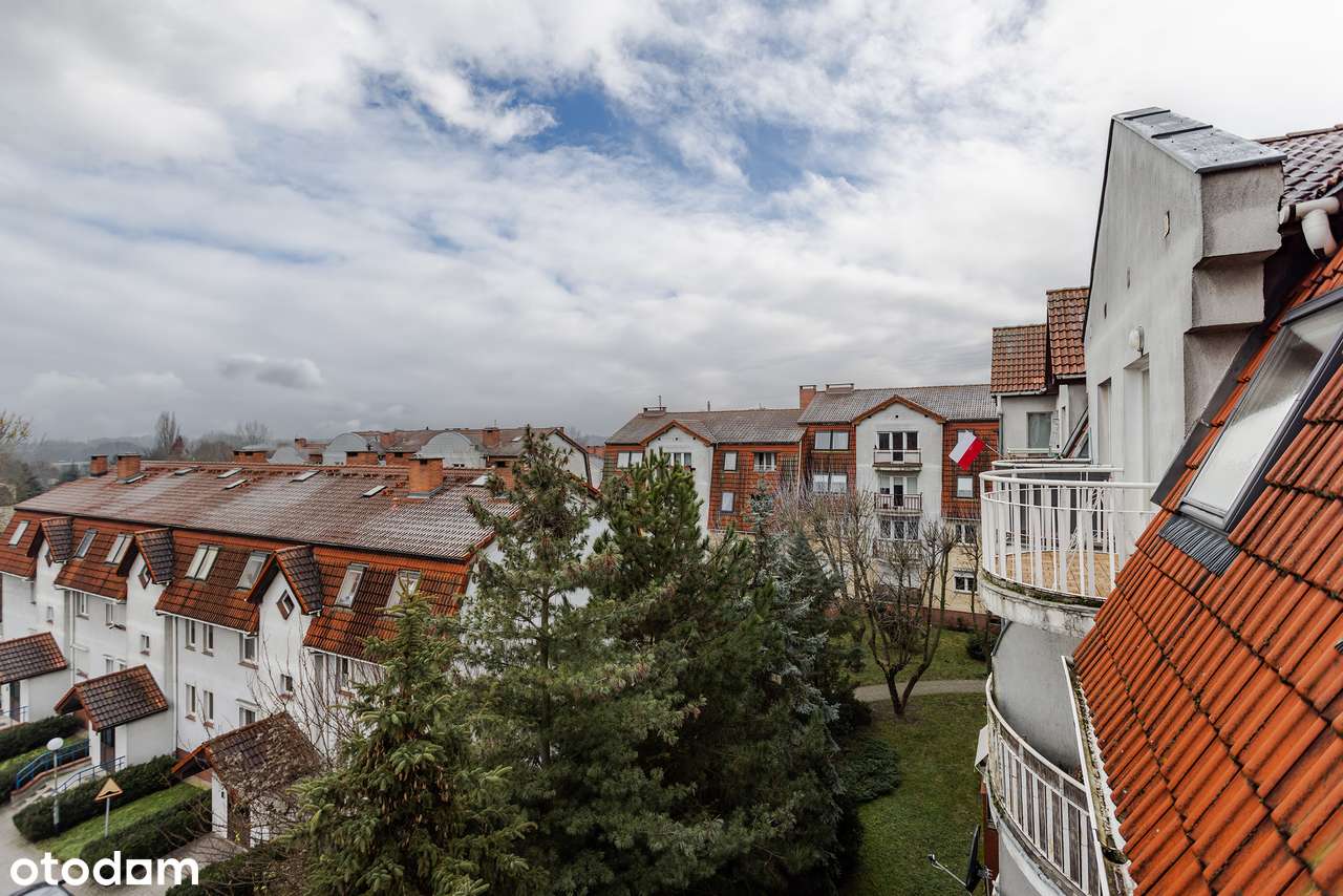 WYJĄTKOWA OKAZJA! Komfortowe 2 pokojowe. Oddzielna kuchnia + Strych!-10