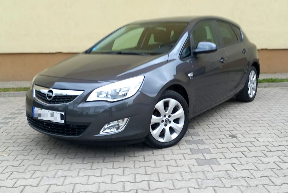 Opel Astra J 1.4 Turbo Exklusiv 2012