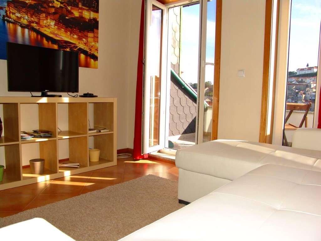 Apartamento T 1 com Terraço vistas rio Douro com Licença AL - Grande imagem: 4/12