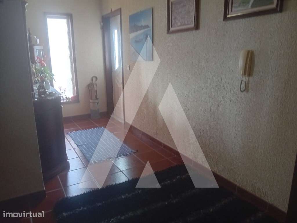 Moradia T4 em Oliveira do Bairro-17