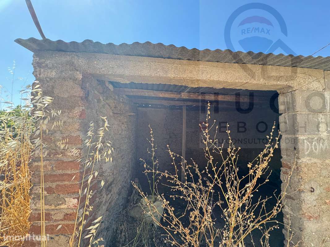 Quinta com 3000m² em Nossa Senhora de Machede-24