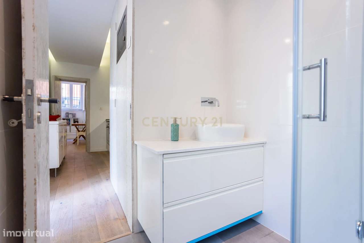 Apartamento T1+1 com logradouro a venda em Campo de Ourique!-7