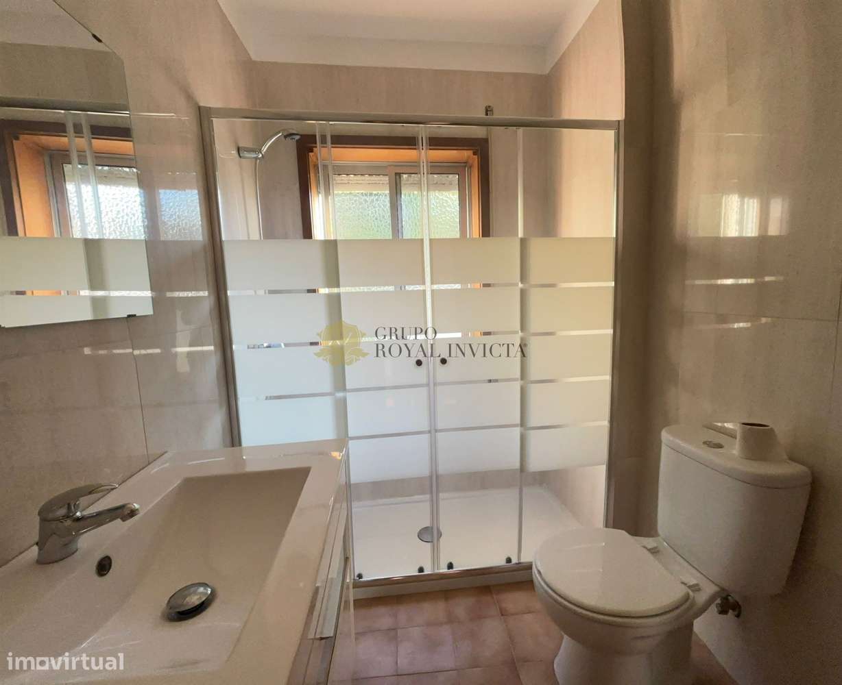 T3 Duplex com Terraço e  Garagem Box  em são Cosme -gondomar-17