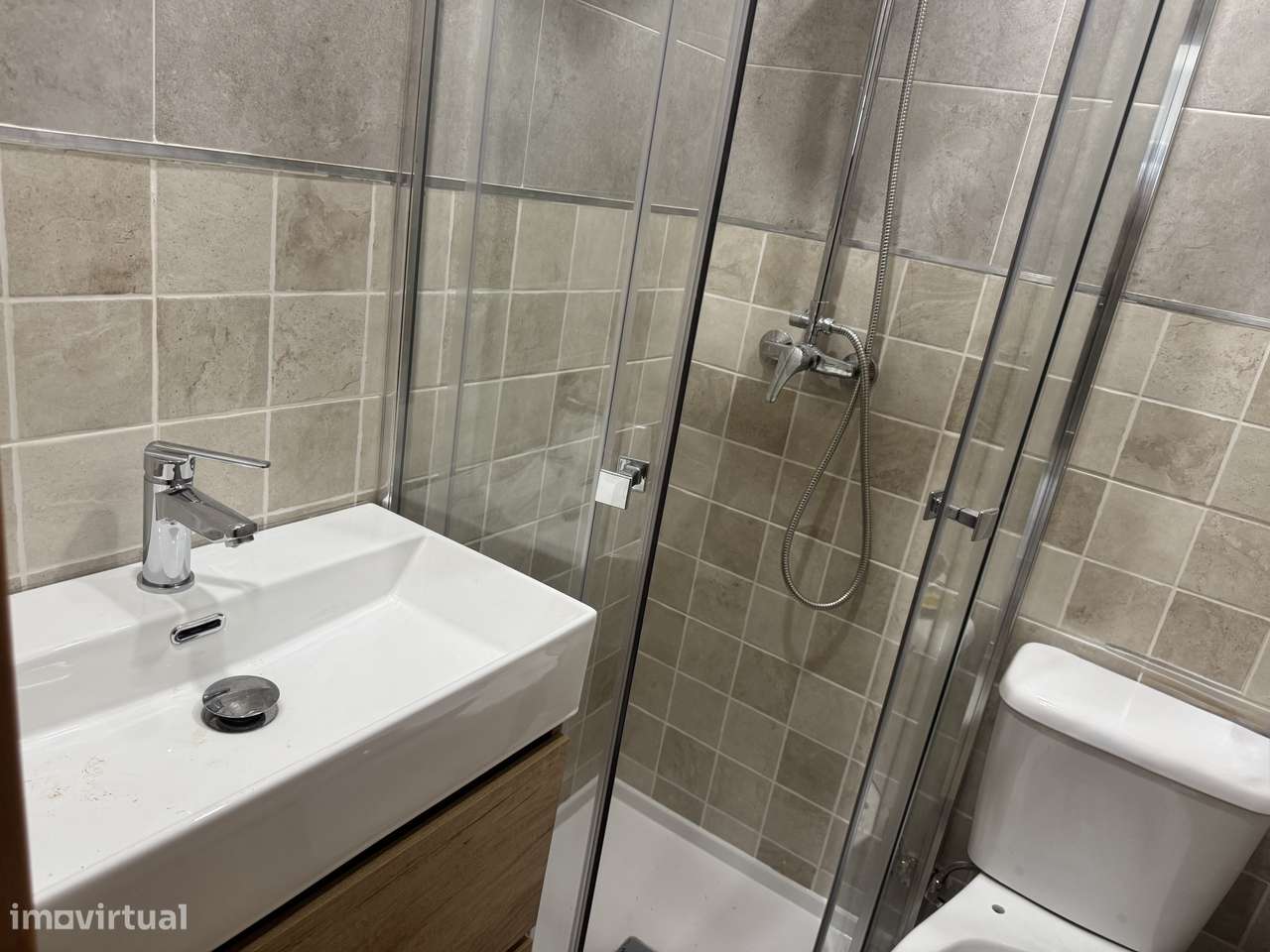 Apartamento T3 no Borel Renovado e Pronto a Habitar: Descubra o Seu R-11