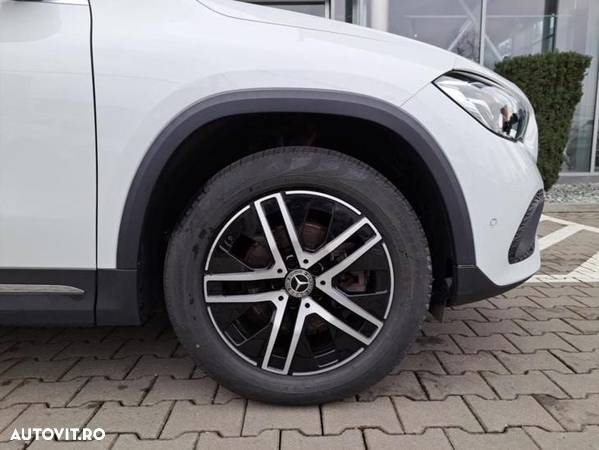 Mercedes-Benz GLA 200 d 4MATIC Aut. - 16