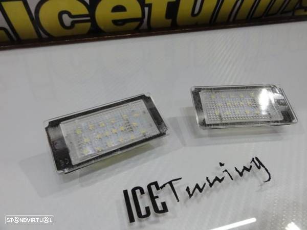 Suporte de lampada de matricula com led branco para bmw e46 coupe + cabrio 98-03 - 6