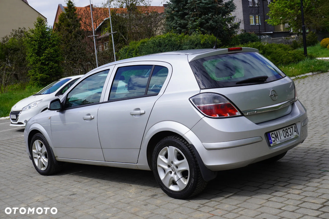 Opel Astra 1.7 CDTI DPF Active - 12