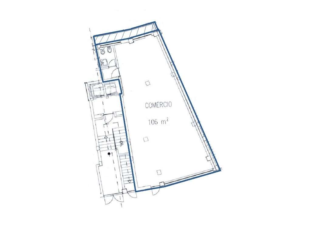 Loja com 2 frentes na Av. Aureliano Barrigas em Vila Real-16