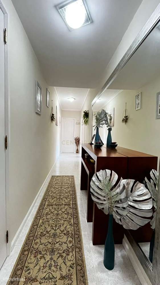Apartamento T2 com Varanda e Vista em Viana do Castelo-9