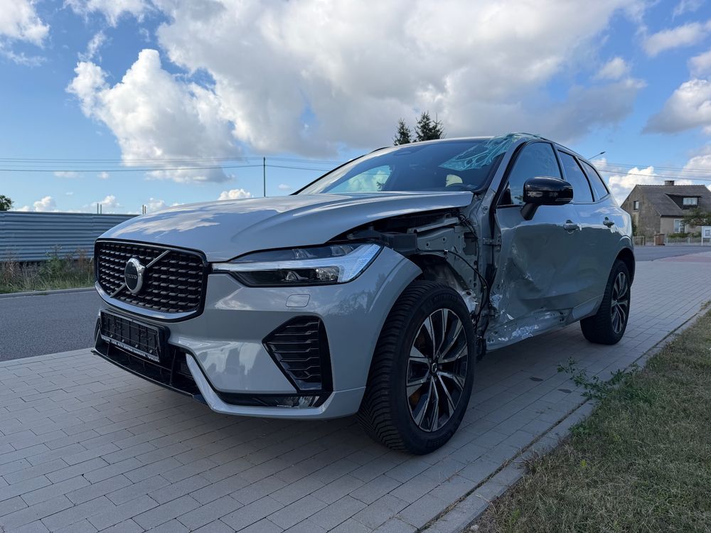 Volvo XC60 II (2017-) B4 B Plus Dark 2024