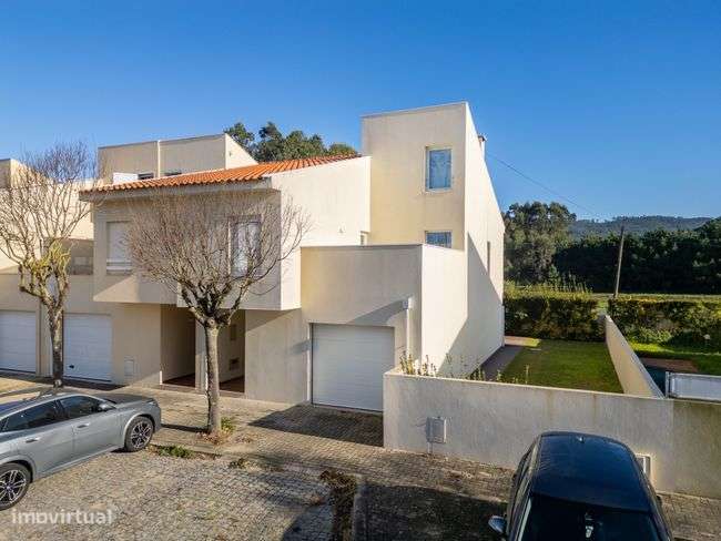 Moradia T3 de Gaveto, Marinhas – 2ª Linha de Mar-48