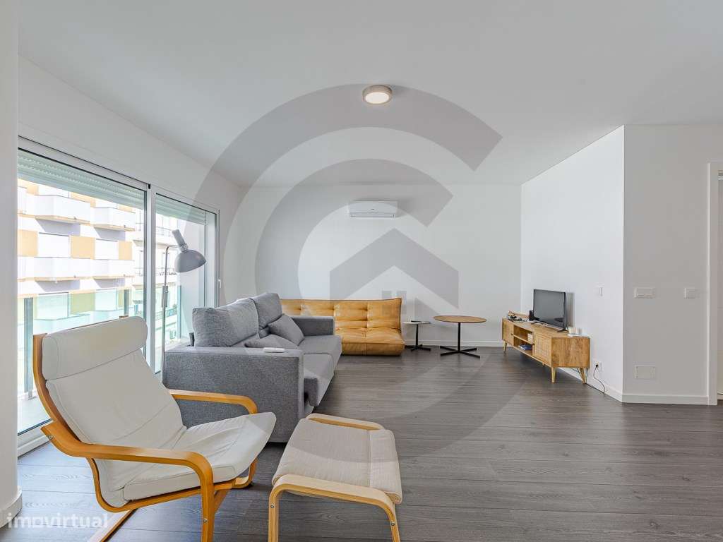 Apartamento T1 Moderno com Garagem - Grande imagem: 2/9