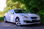 Hyundai Genesis Coupe 2.0 T - 8