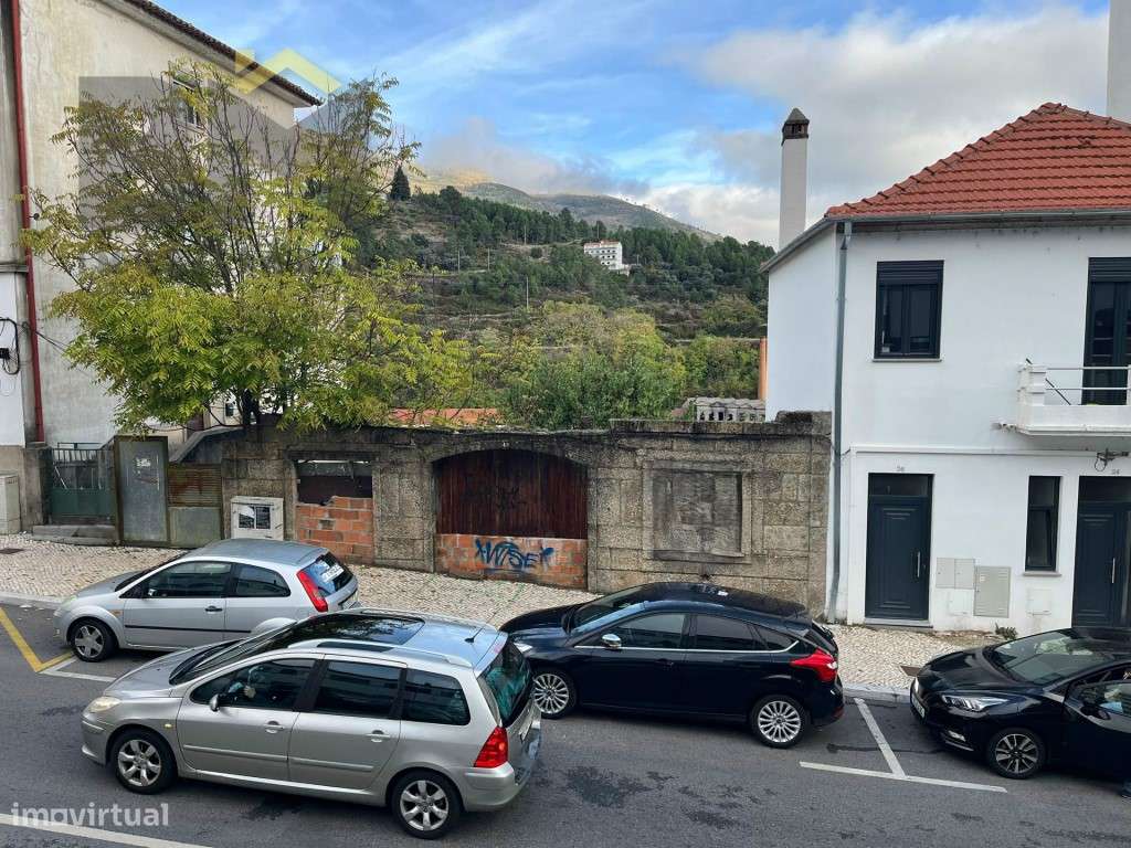 Terreno para construção em zona central da Covilhã para venda!-7