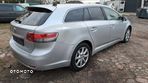 Toyota Avensis 2.2 D-4D Premium - 3