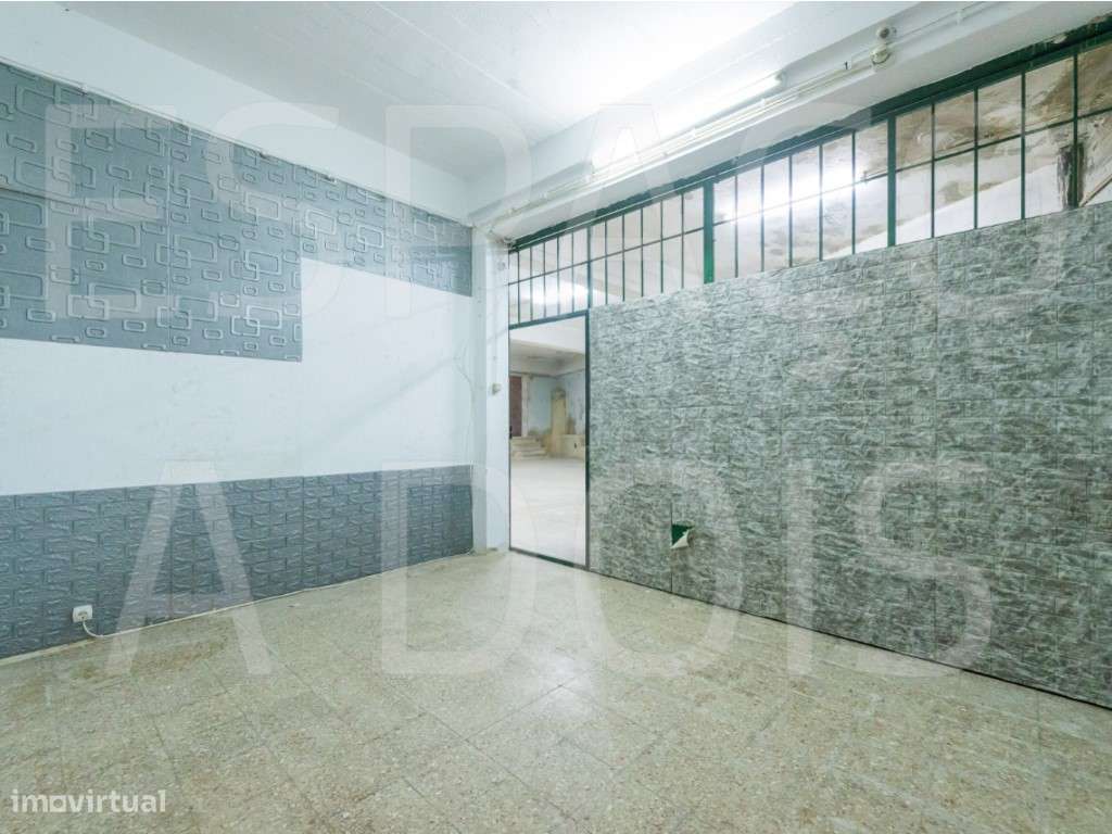 Armazém Amplo; com 2 Pisos! Boa Localização, próximo do Centro da A... - Grande imagem: 5/60