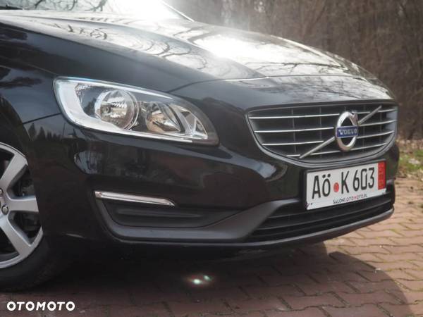 Volvo V60 D3 Momentum - 34