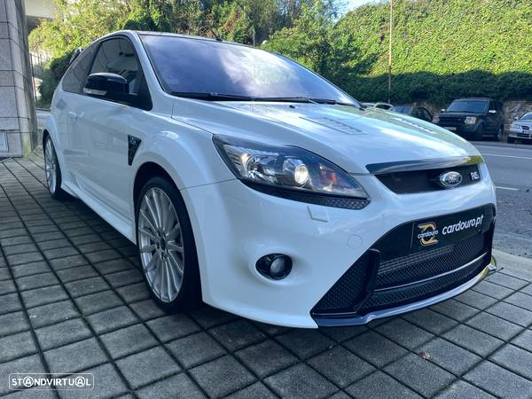 Ford Focus 2.5 T RS - 19