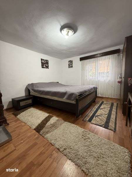 Vand CASA  sau schimb cu apartament in Tg Jiu - Imagine principală: 4/8