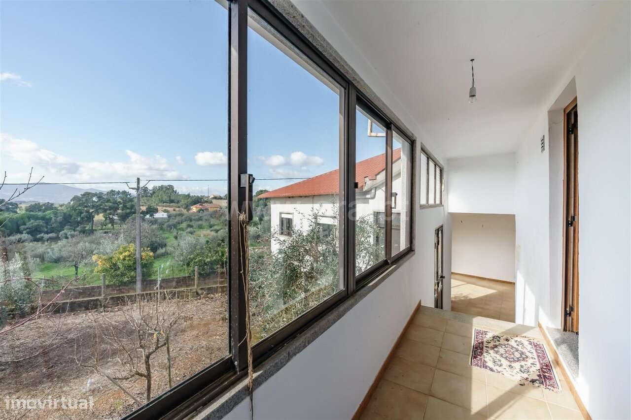Moradia Isolada T4 / Fundão, Vales Pêro Viseu-18