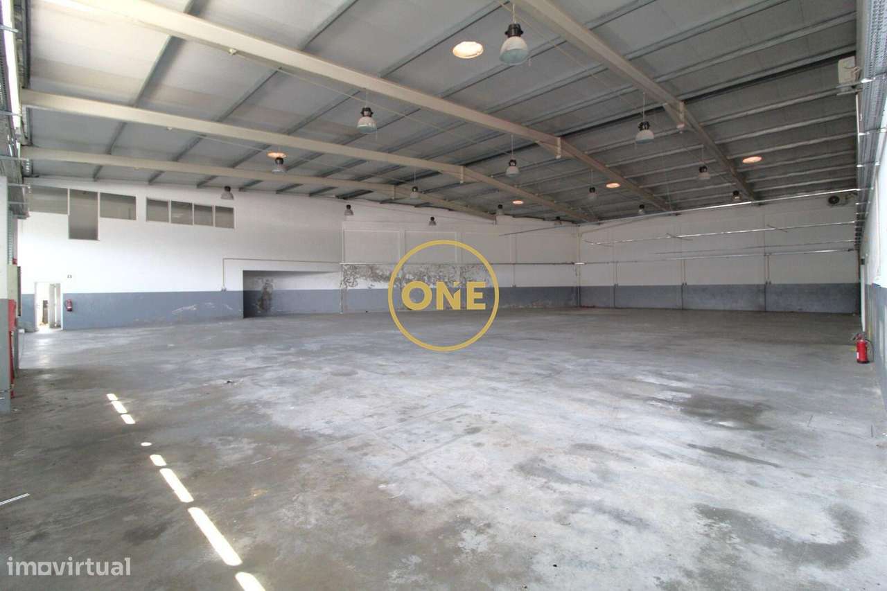 Armazém na Trofa - Grande imagem: 3/12