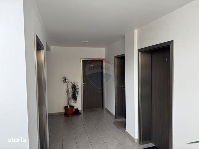 COMISION 0%, De vânzare: 2 apartamente + 4 garsoniere, Europa-14
