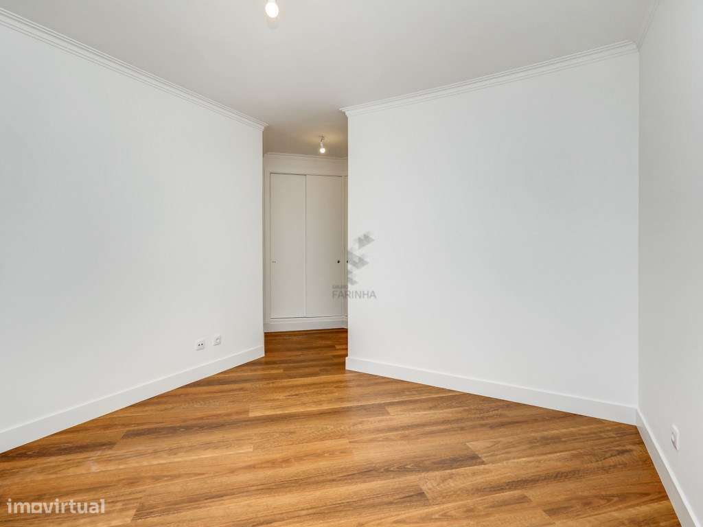 MAGNIFÍCO T4, no Condomínio fechado Páteo da Beloura, novo a estrea...-19