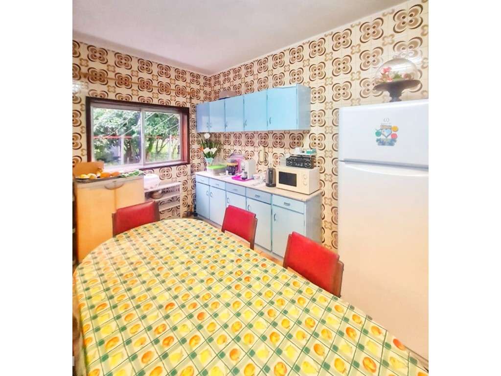 Moradia V4/T4 rés do chão e isolada em Guifões- Porto-6