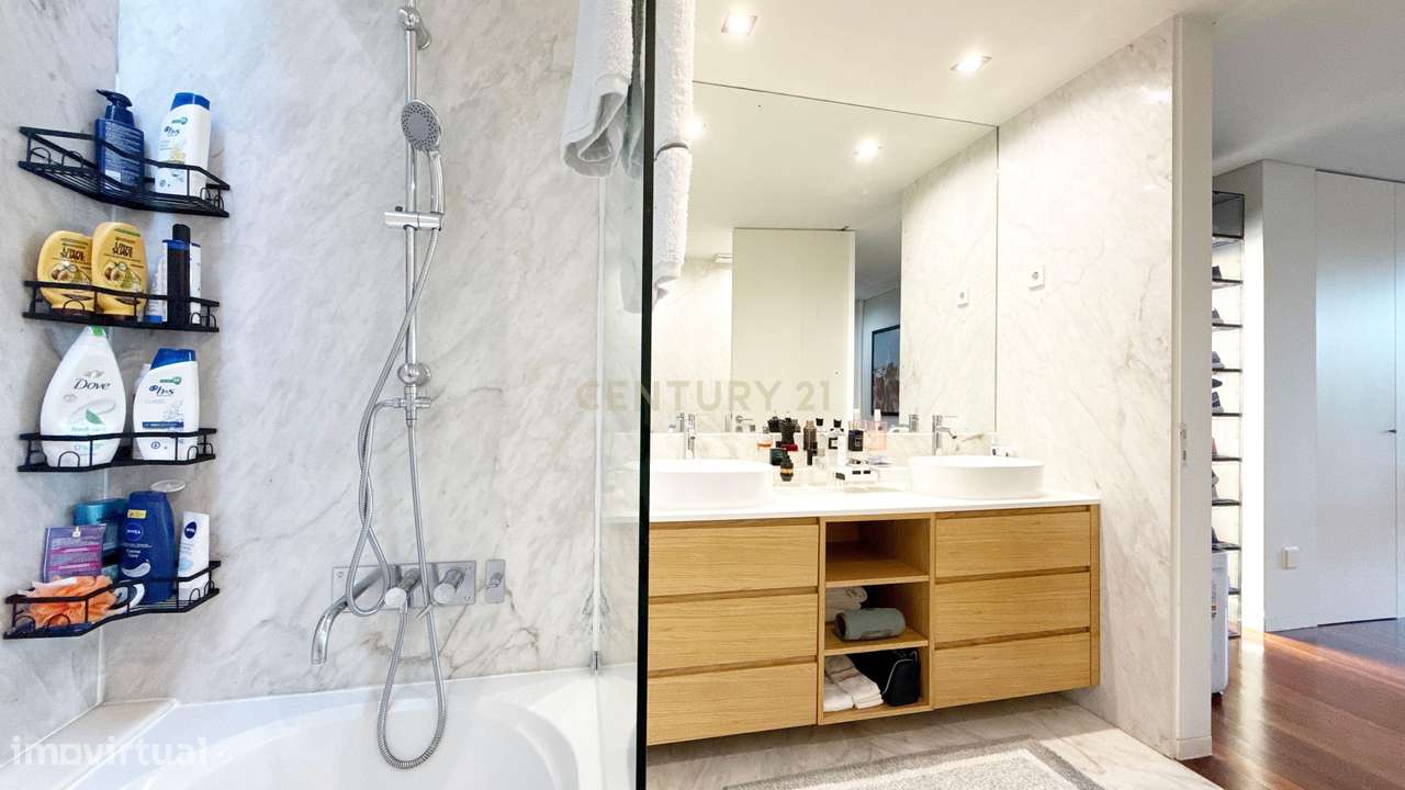 Moradia Térrea de Luxo com Piscina Aquecida e Jacuzzi a 2 km da Praia-42