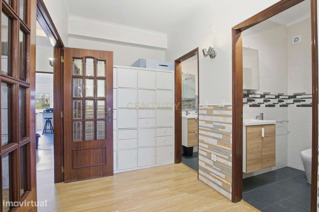 Apartamento T3 à Venda em Casal de Cambra – Excelente Estado de Conser-15