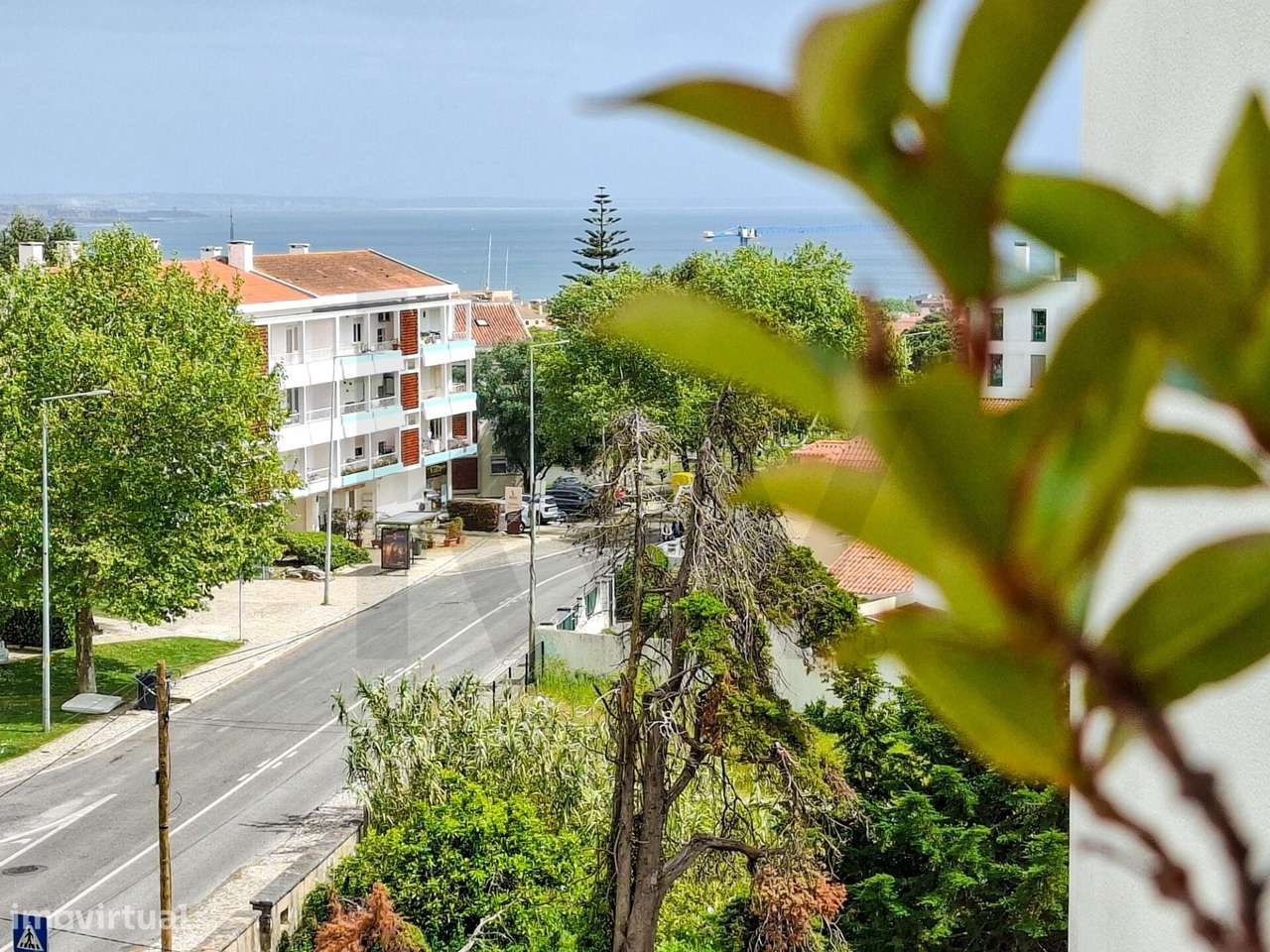 Exclusiva Penthouse T2+1 com Vista Mar | Bº Assunção/Cascais-6