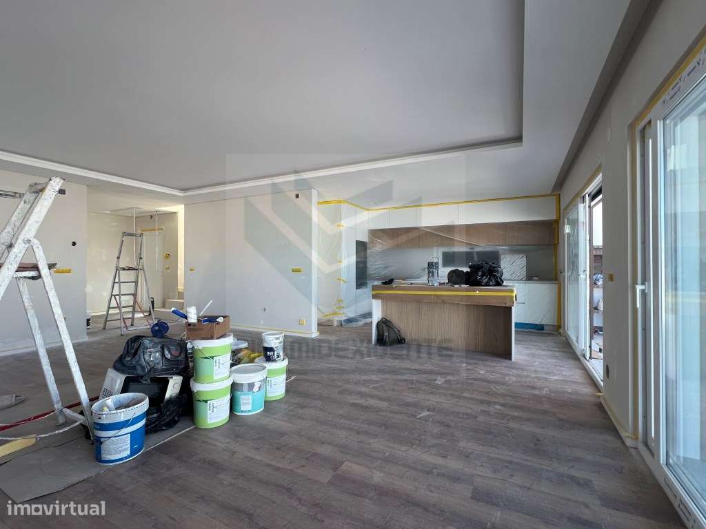 Moradia Isolada, Piscina, Garagem, Jardim Amplo, Azeitão-12