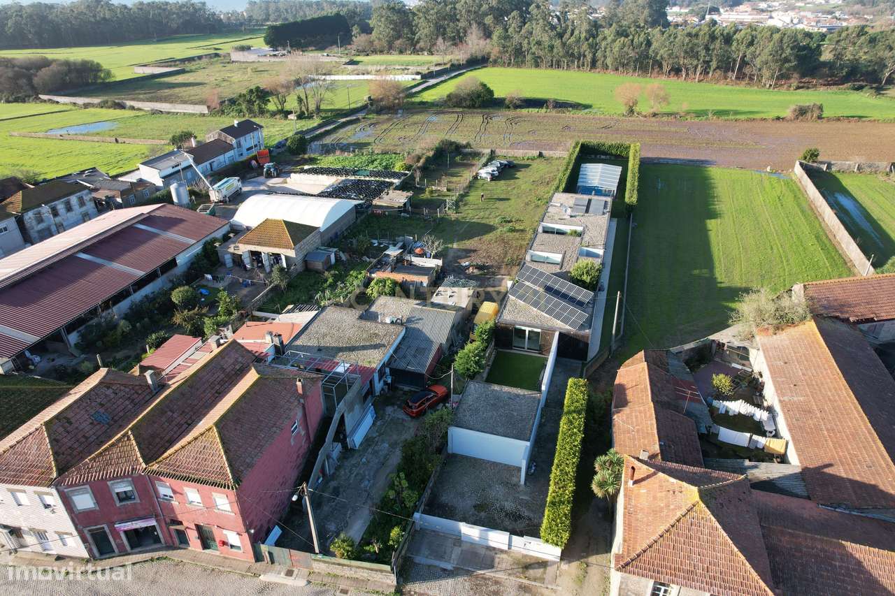 Moradia Térrea de Luxo com Piscina Aquecida e Jacuzzi a 2 km da Praia-57